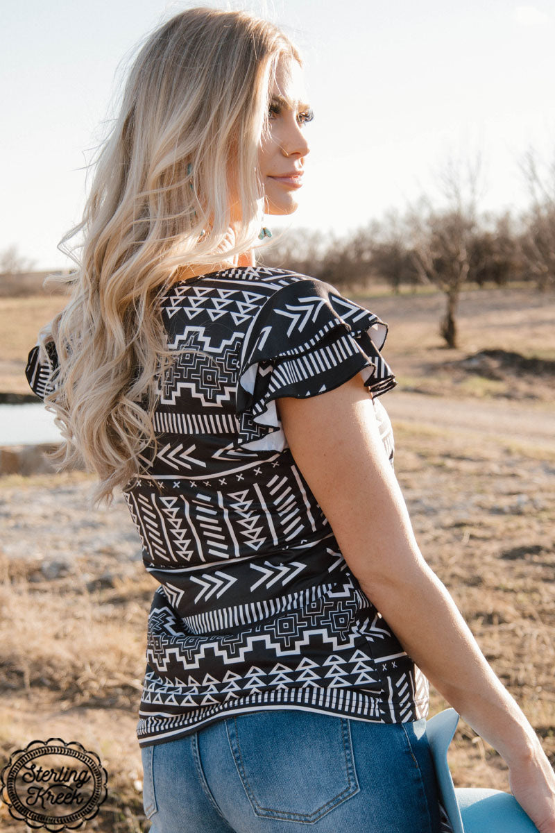 TRIBAL QUEEN TOP